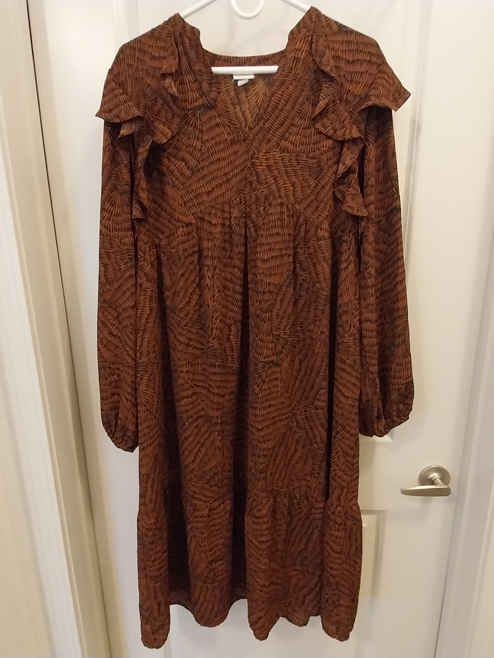 Brown Ruffled Long Sleeve V-Neck Women's Dress